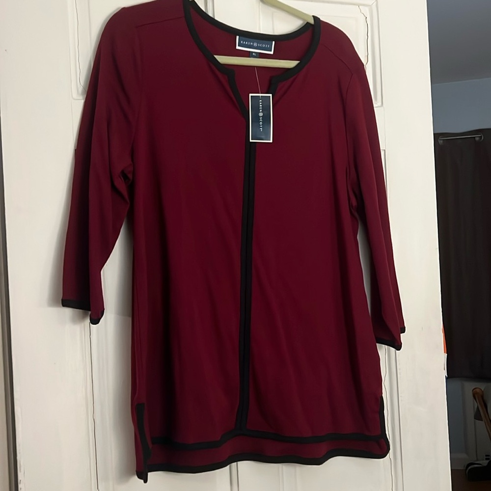 Brand New With Tags Women’s Shirt XL